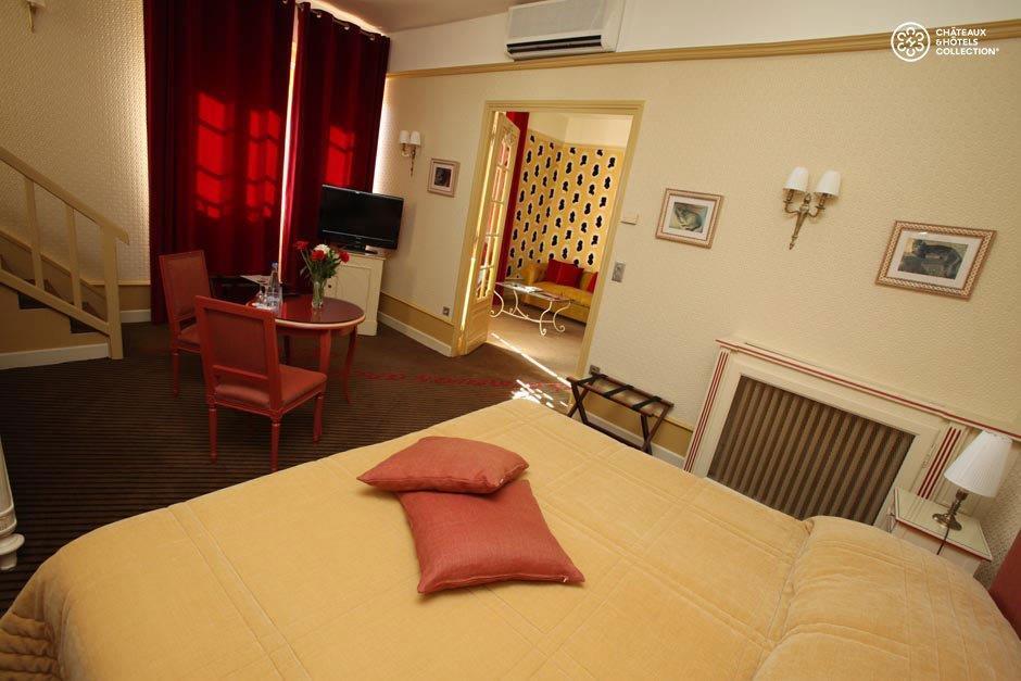 Hotel Chateau De Castel Novel - Les Collectionneurs Варец Номер фото
